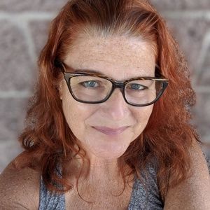 Meet your Posher, Deb